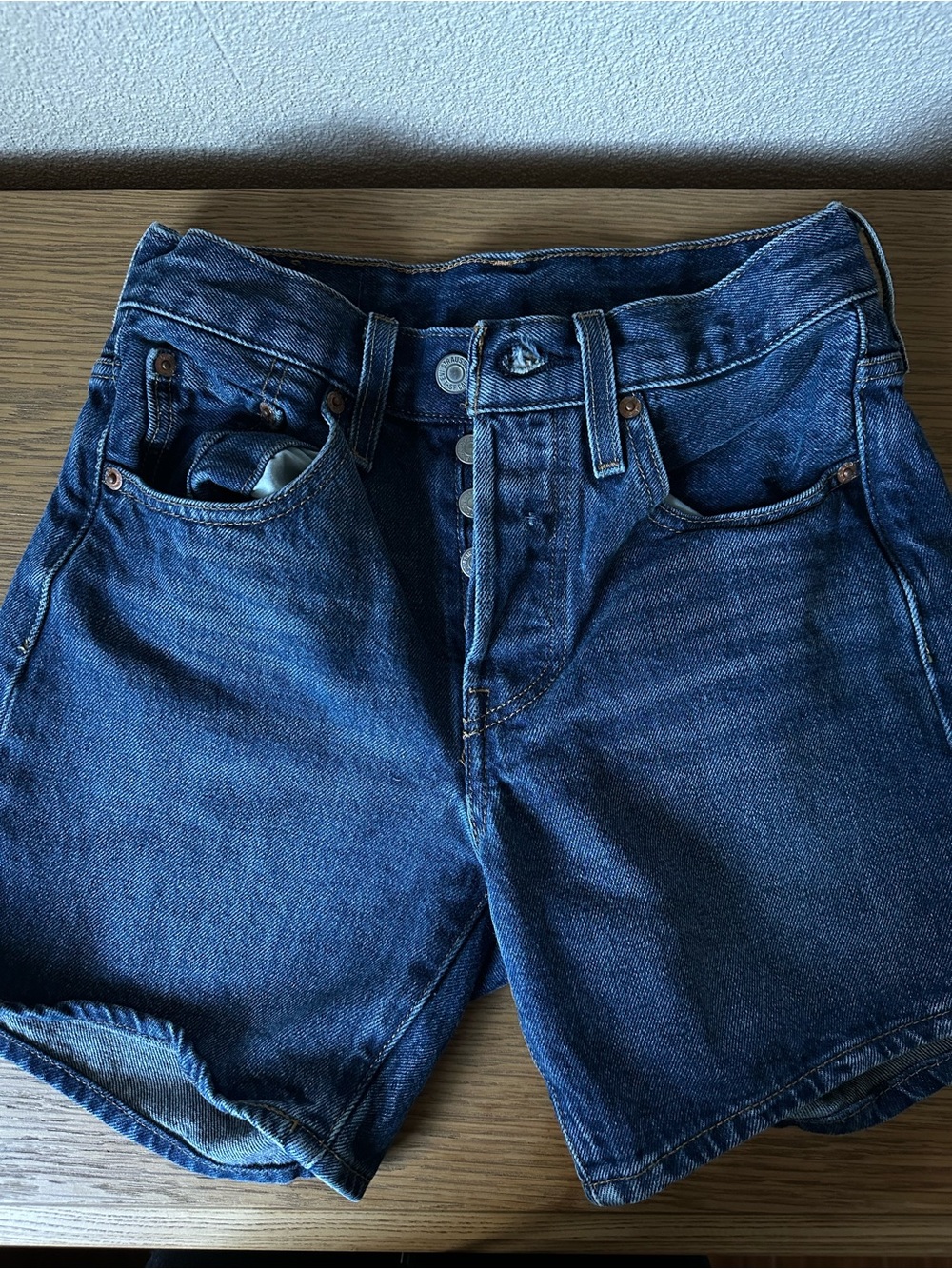 Levis 501 24w denim shorts